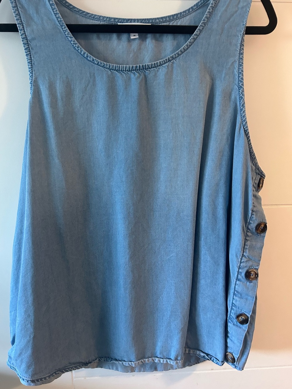 Reitmans Light Blue Chambray Side-Button Tank